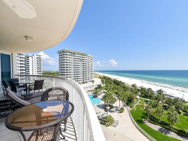 Destin Luxury Vacation Condo Stylish Views Pool