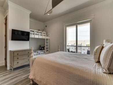 Eight Bedrooms Gulf View Home in Miramar Beach Sleeps 24 Eight Bedrooms Gulf View Home in Miramar Beach Sleeps 24
