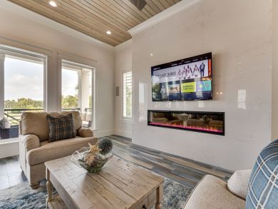 Eight Bedrooms Gulf View Home in Miramar Beach Sleeps 24 Eight Bedrooms Gulf View Home in Miramar Beach Sleeps 24