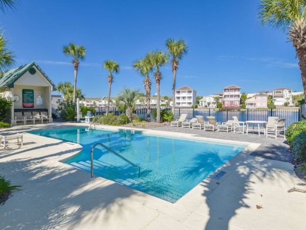 Destin Luxury Six Bedroom Vacation Pool Home