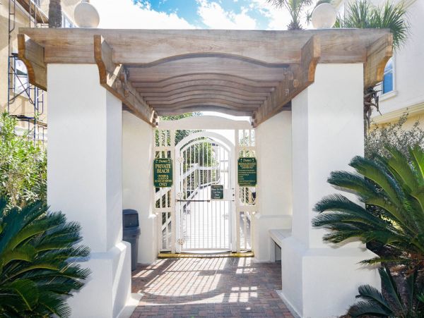 Destin Luxury Six Bedroom Vacation Pool Home