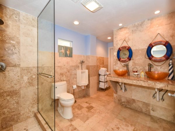 Destin Luxury Six Bedroom Vacation Pool Home