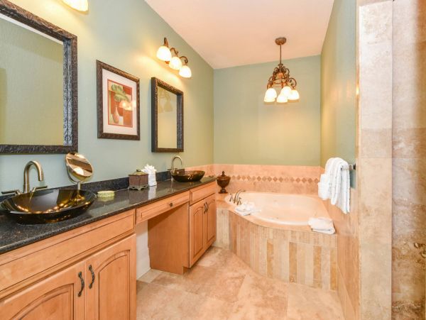 Destin Luxury Six Bedroom Vacation Pool Home
