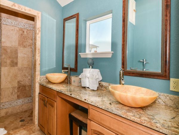 Destin Luxury Six Bedroom Vacation Pool Home