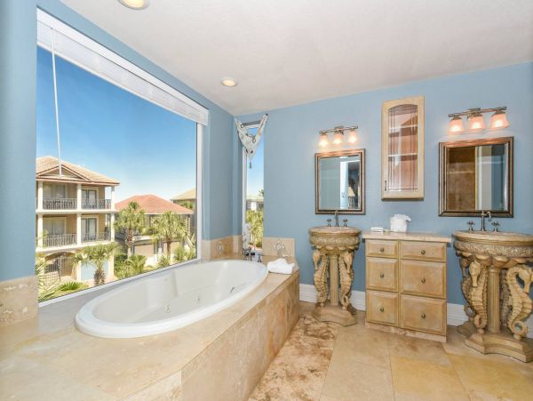 Destin Luxury Six Bedroom Vacation Pool Home