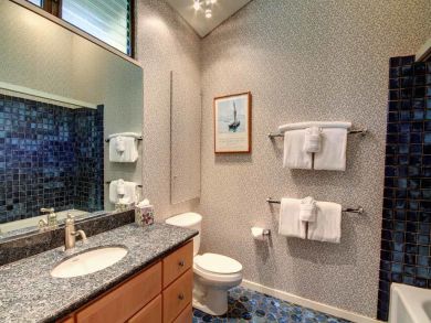 Luxury Beachfront Three Bedroom Vacation Condo in Wailea