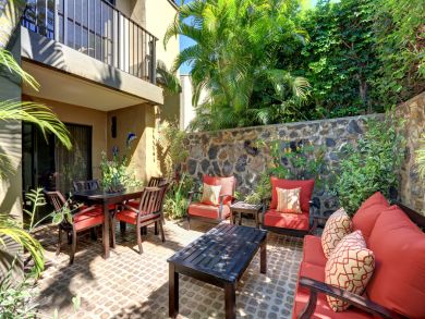 Luxury Beachfront Three Bedroom Vacation Condo in Wailea