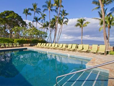 Luxury Beachfront Three Bedroom Vacation Condo in Wailea