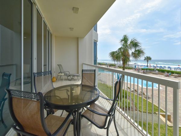 Three Bedroom Beachfront Condo Great Amenities Destin