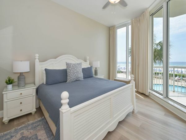Three Bedroom Beachfront Condo Great Amenities Destin