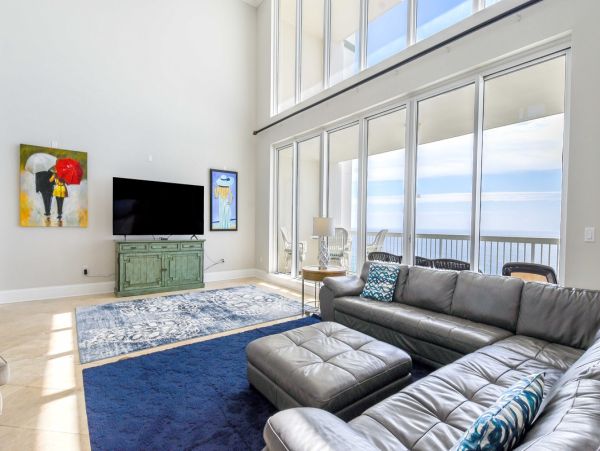 Full Oceanfront Penthouse