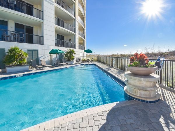 Luxury Beachfront Retreat with Sweeping Gulf Views in Okaloosa Island