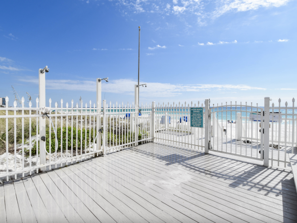 Four Bedroom Destin Beachfront Residence WOW