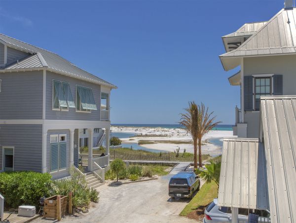 Santa Rosa Beach Vacation Home Three Bedroom Short Walk to Beach