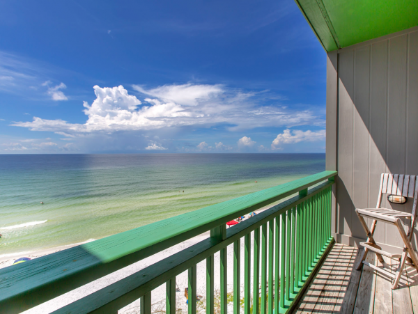 Lovely 2 Bedroom Condo with Amazing Views