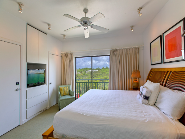 Lovely 2 Bedroom Condo with Amazing Views