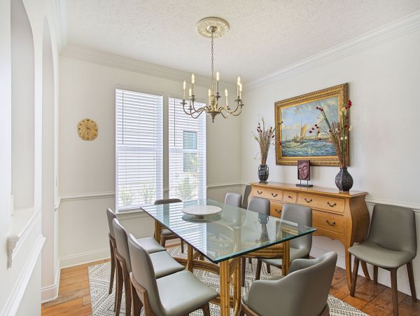 Beach And Lakefront Vacation Home Twelve Guests