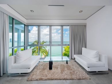 Amazing 4 Bedroom Luxury Home  Pool & Panoramic Bay Views