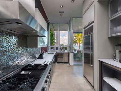 Amazing 4 Bedroom Luxury Home  Pool & Panoramic Bay Views