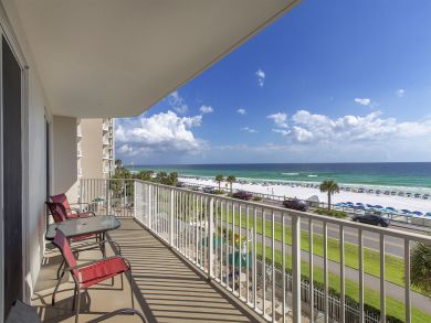 Oceanfront Condo with Great Views