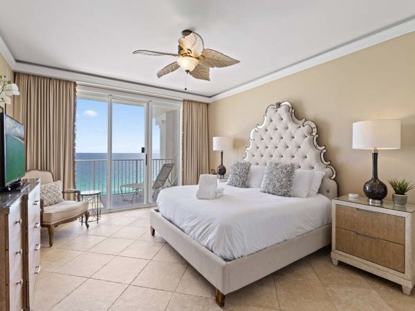 Luxurious Penthouse Vacation Rental in Miramar Beach