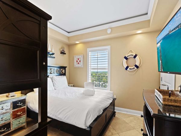Luxurious Penthouse Vacation Rental in Miramar Beach