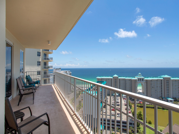 Gulf View Three Bedroom Vacation Condo in Miramar Beach