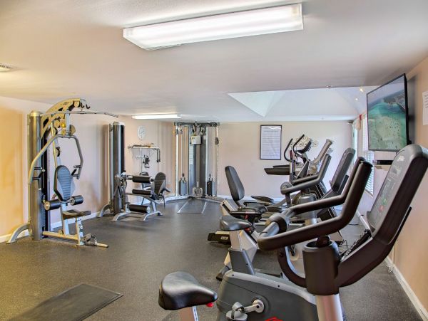 One Bedroom Vacation Condo in Miramar Beach Close to Beach