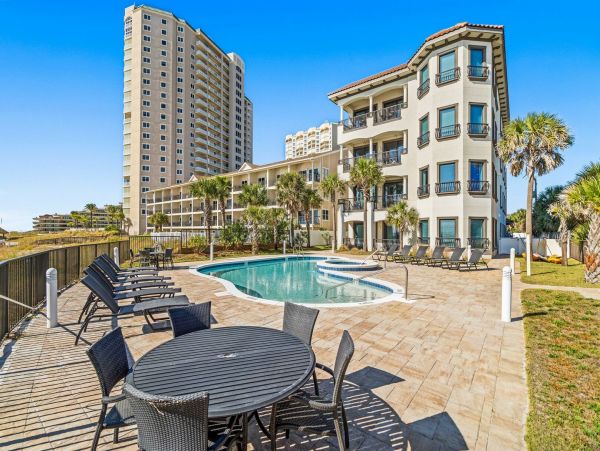 Miramar Beach Vacation Penthouse Sleeps 16 Guests With Pool