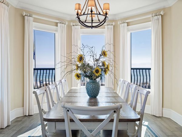 Miramar Beach Vacation Penthouse Sleeps 16 Guests With Pool