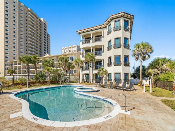 Miramar Beach Vacation Penthouse Sleeps 16 Guests With Pool