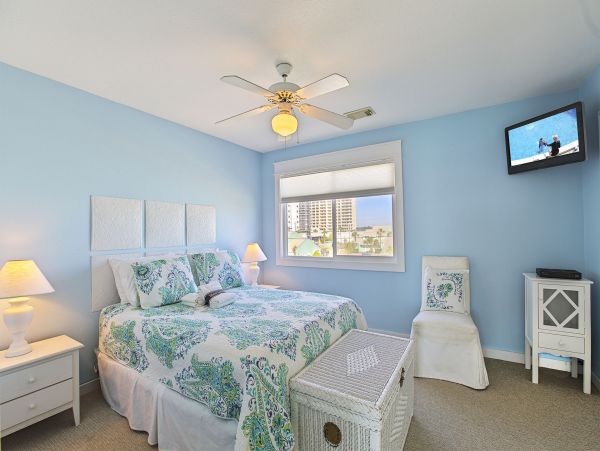 Oceanfront Miramar Vacation Condo Three Bedroom