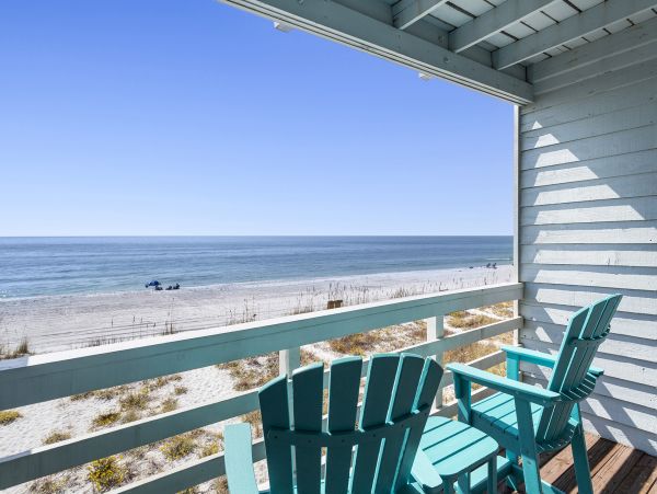Beachfront Four Bedroom Condo with Great Views Sleeps 14