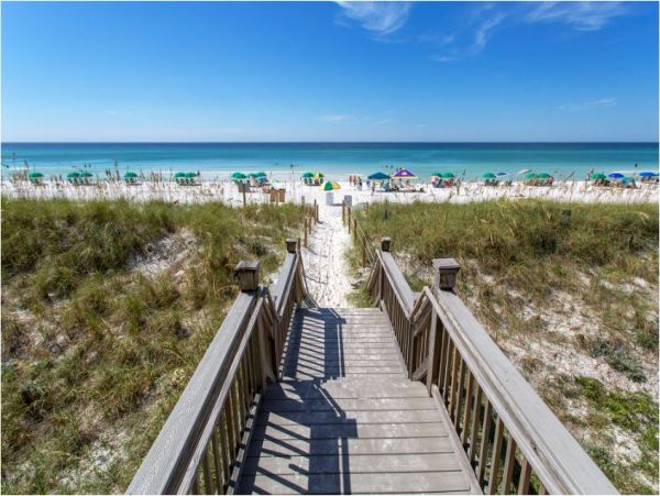 Walk to Beach Vacation Home Five Bedroom in Miramar Beach