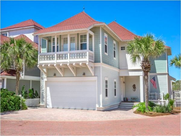 Walk to Beach Vacation Home Five Bedroom in Miramar Beach