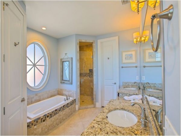 Walk to Beach Vacation Home Five Bedroom in Miramar Beach