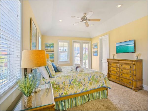 Walk to Beach Vacation Home Five Bedroom in Miramar Beach