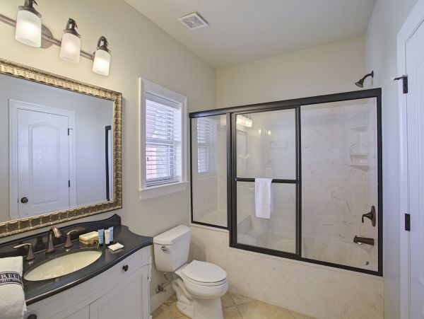 Miramar Vacation Home With Private Pool Short Walk To Beach