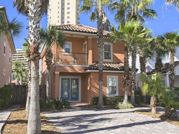 Miramar Vacation Home With Private Pool Short Walk To Beach