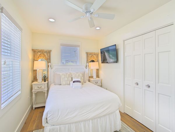 Miramar Florida Eight Bedroom Beach Rental with Gulf Views