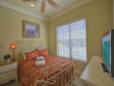 DESTIN RESORT STYLE HOME 3 BEDROOM 3 BATHROOM HOME SLEEPS 8