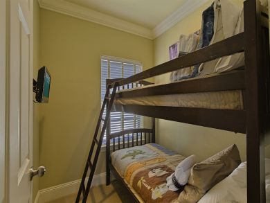 DESTIN RESORT STYLE HOME 3 BEDROOM 3 BATHROOM HOME SLEEPS 8
