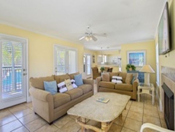 Two Bedroom Beach Cottage with Private Pool