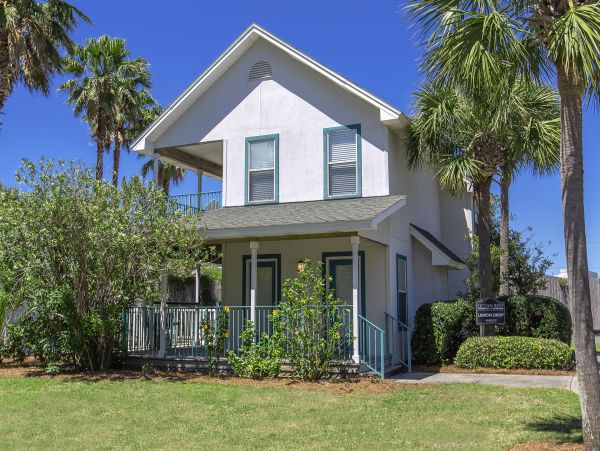 Two Bedroom Beach Cottage with Private Pool
