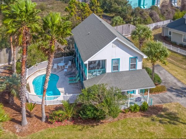 Two Bedroom Beach Cottage with Private Pool