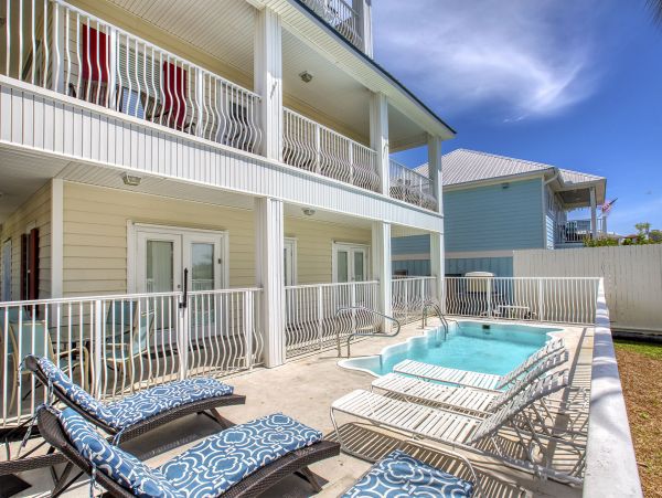 Outstanding Location in a Famous Community!