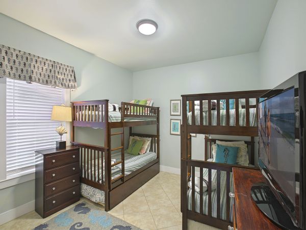 Outstanding Location in a Famous Community!
