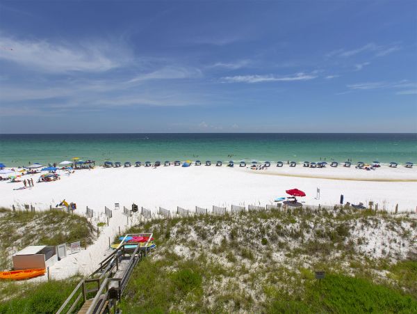 Two stories Oceanfront Condominium Sleeps 10