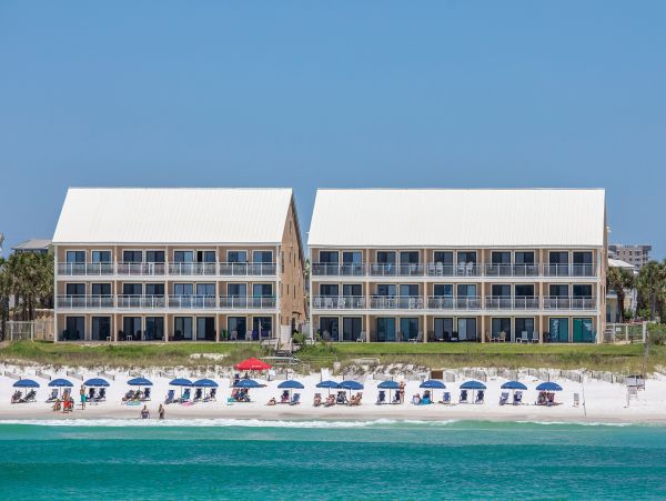 Two stories Oceanfront Condominium Sleeps 10