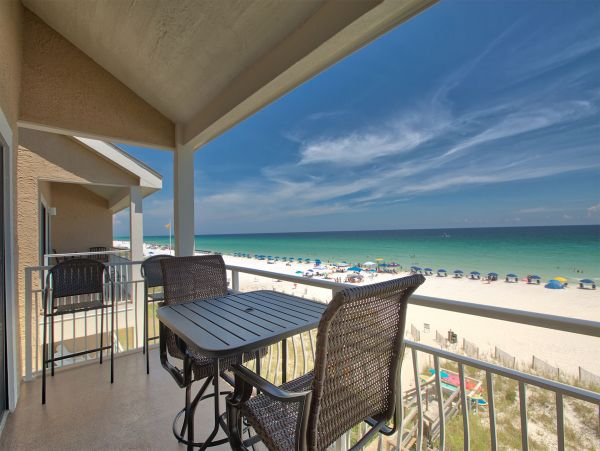 Two stories Oceanfront Condominium Sleeps 10